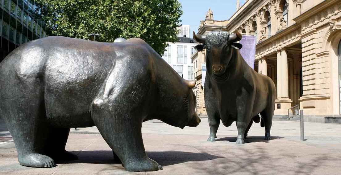 Bulle und Bär vor der Frankfurter Börse